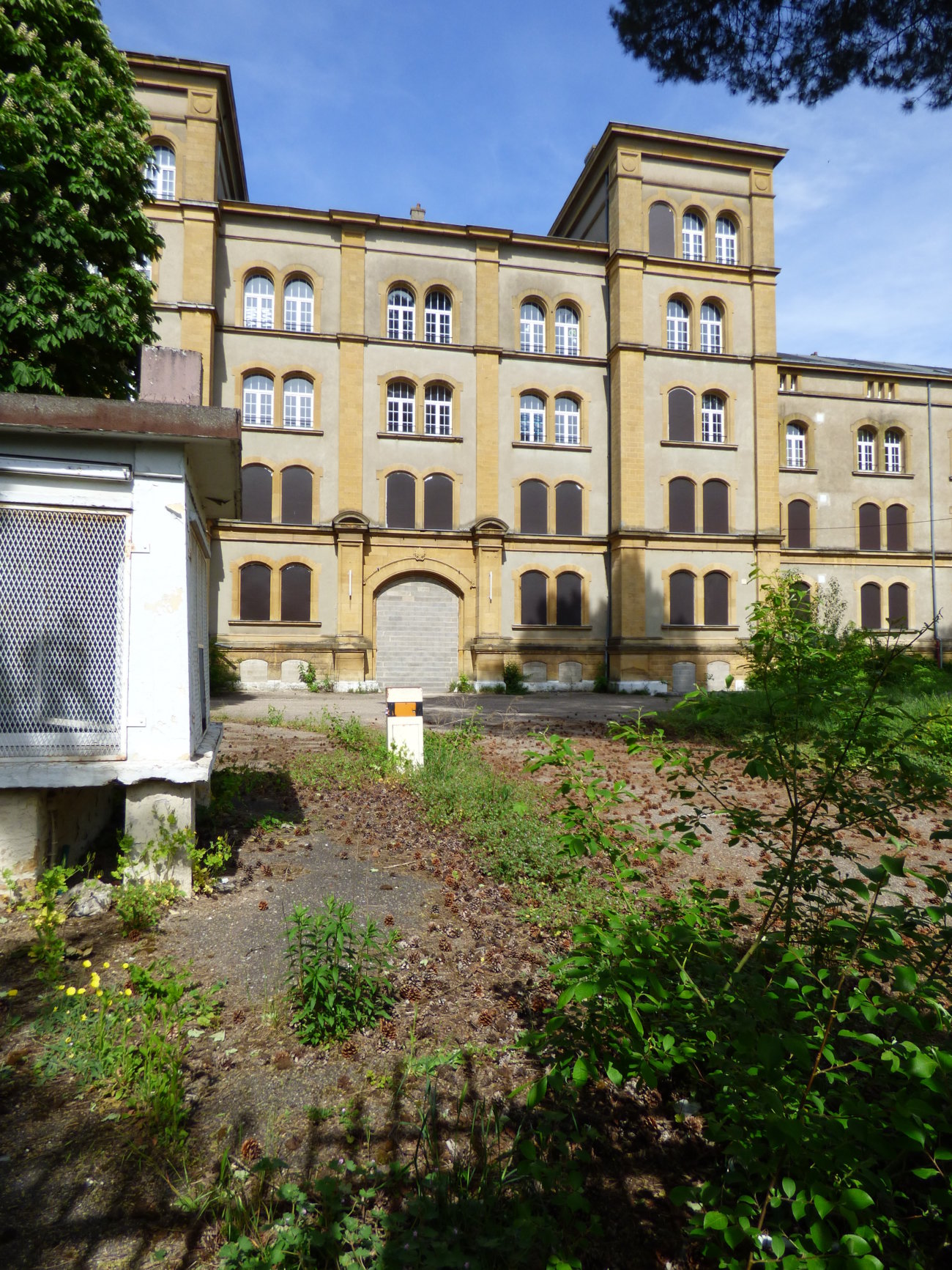 Metz – Caserne Désvallières