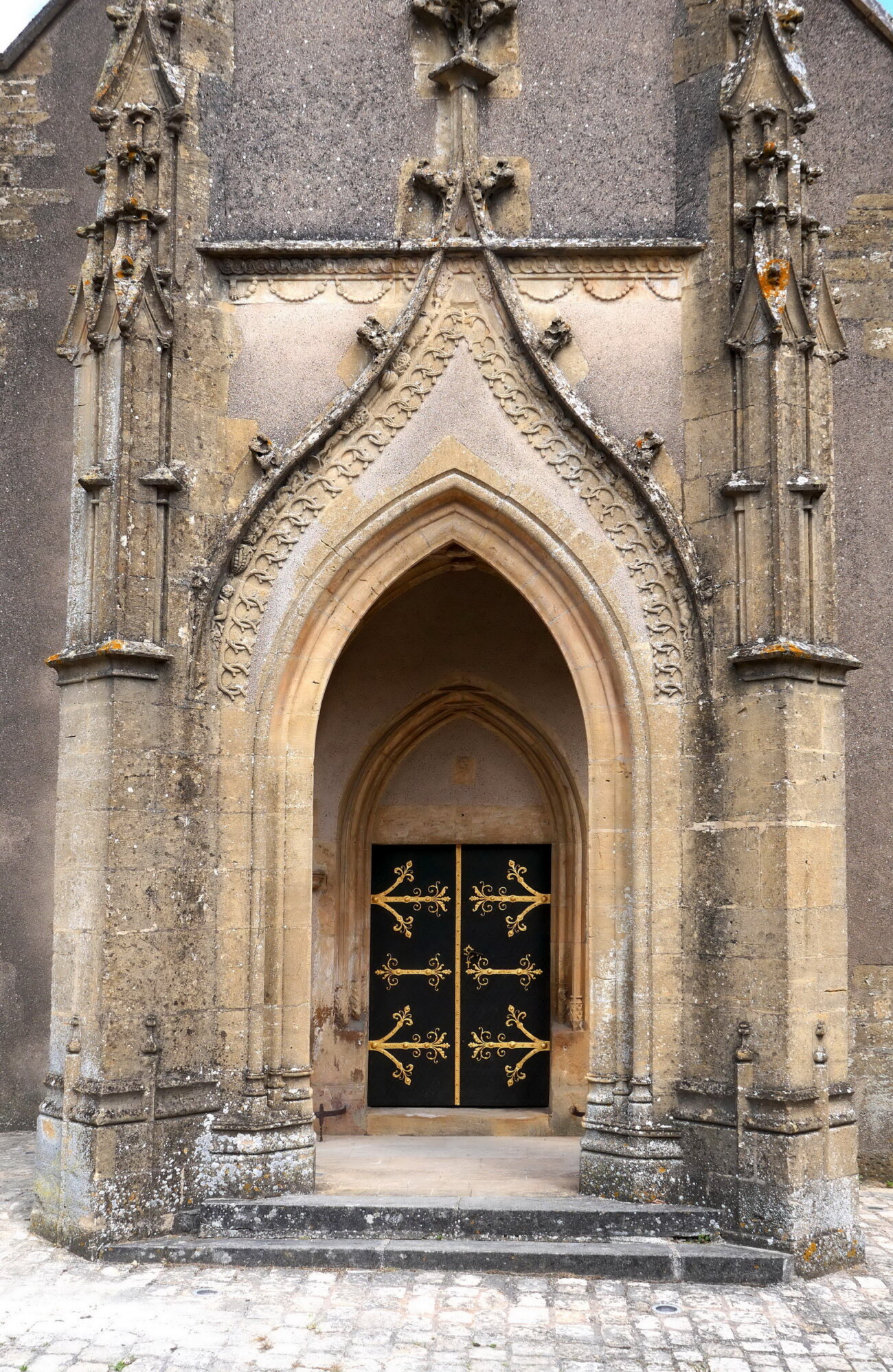 Fèves – Eglise Notre-Dame